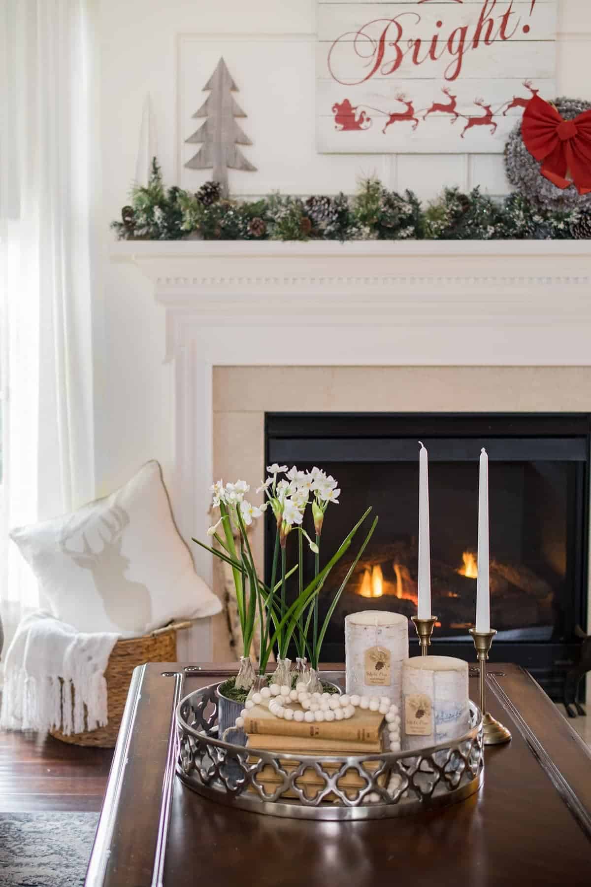 Neutral Christmas decor - coffee table styling with paperwhites